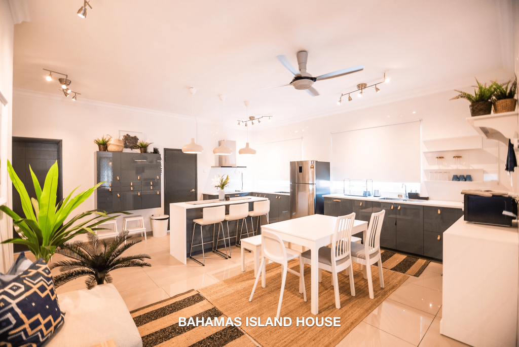 BAHAMAS ISLAND HOUSE 1-min