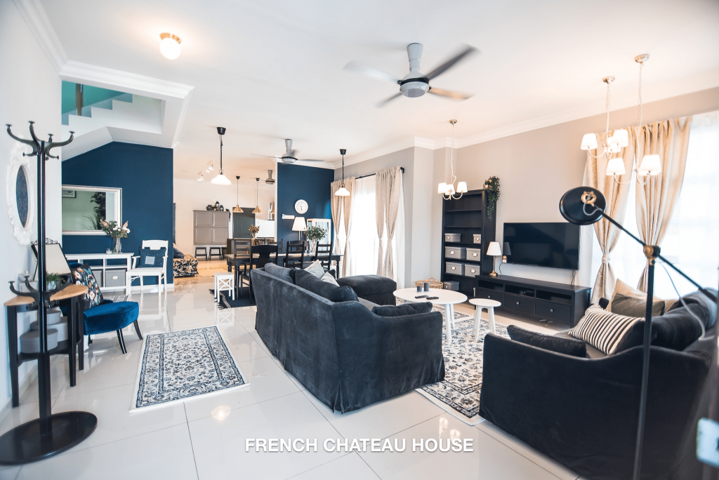 FRENCH CHATEAU HOUSE 3-min